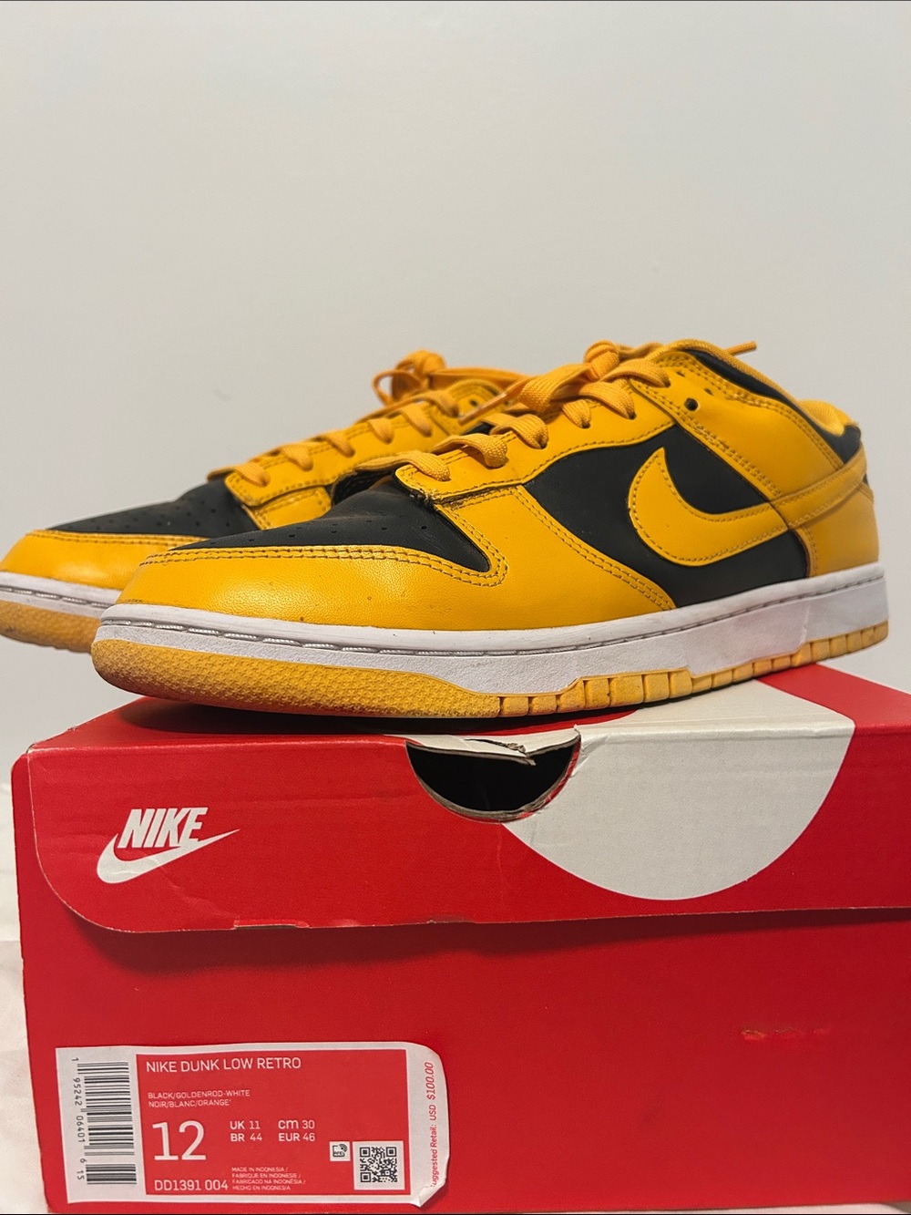 Nike Men’s Dunk Low – Yellow & Black